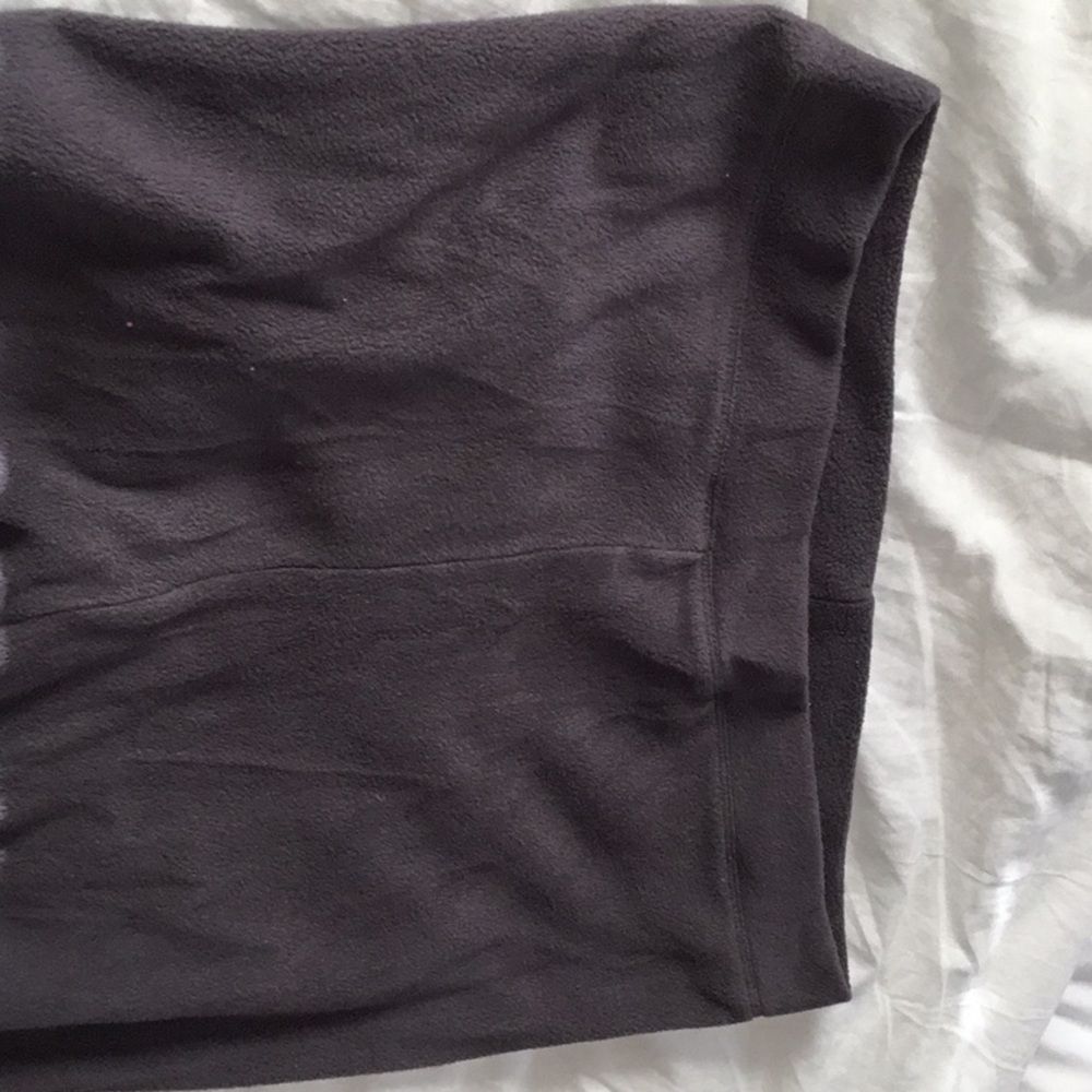 Charcoal gray fleece leggings